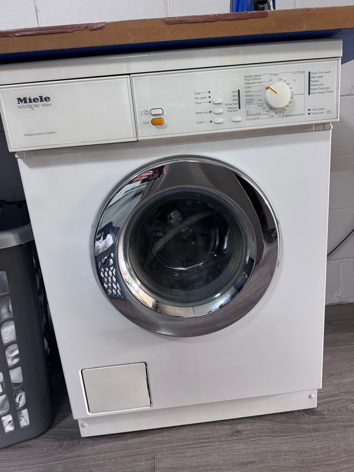 Miele Novatronic W864
